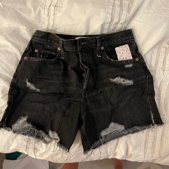 FREE PEOPLE SHORTS (NWT) - Picture 1 of 4